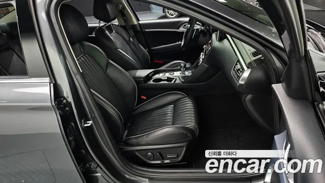 2019 Genesis G70 2.0T AWD Sold VIN KMTG341ADKU030552 – exterior detail