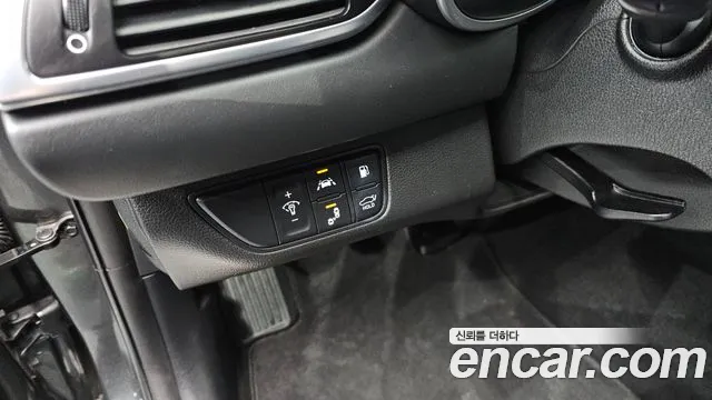 2019 Genesis G70 2.0T AWD Sold VIN KMTG341ADKU030552 – photo 11
