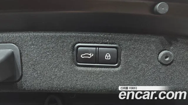 2019 Genesis G70 2.0T AWD Sold VIN KMTG341ADKU041105 – engine bay 2019 Genesis G70 2.0T AWD Sold VIN KMTG341ADKU041105 – engine bay