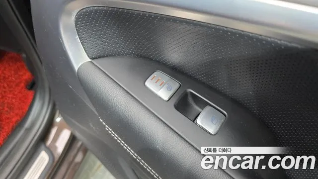2019 Genesis G70 2.0T AWD Sold VIN KMTG341ADKU041105 – photo 16 2019 Genesis G70 2.0T AWD Sold VIN KMTG341ADKU041105 – photo 16