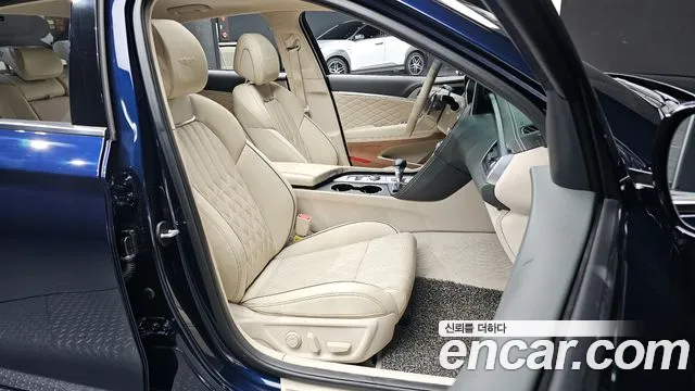 2019 Genesis G70 2.0T AWD Sold VIN KMTG341ADKU053799 – interior seats 2019 Genesis G70 2.0T AWD Sold VIN KMTG341ADKU053799 – interior seats