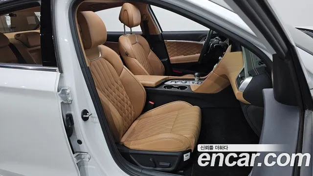 2021 Genesis The New G70 Gasoline 2.0T 4WD Sold VIN KMTG341ADMU078742 – side profile 2021 Genesis The New G70 Gasoline 2.0T 4WD Sold VIN KMTG341ADMU078742 – side profile