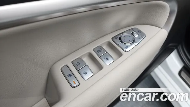 2021 Genesis The New G70 Gasoline 2.0T 4WD Sold VIN KMTG341ADMU083336 – dashboard