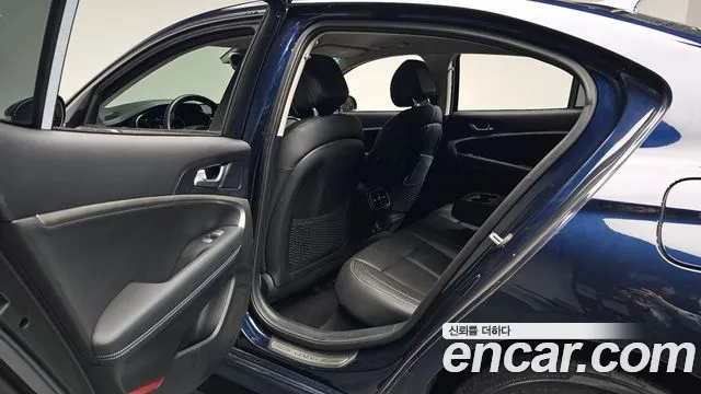 2021 Genesis The New G70 Gasoline 2.0t 4wd Sold VIN KMTG341ADMU086530 – front exterior