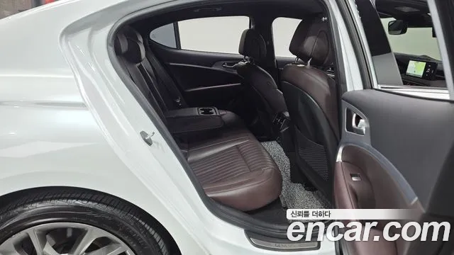 2022 Genesis The New G70 Gasoline 2.0T 4WD Sold VIN KMTG341ADNU104822 – photo 11 2022 Genesis The New G70 Gasoline 2.0T 4WD Sold VIN KMTG341ADNU104822 – photo 11