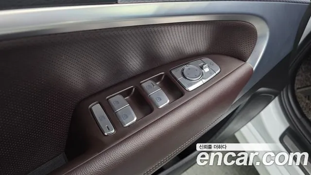2022 Genesis The New G70 Gasoline 2.0T 4WD Sold VIN KMTG341ADNU104822 – photo 27 2022 Genesis The New G70 Gasoline 2.0T 4WD Sold VIN KMTG341ADNU104822 – photo 27