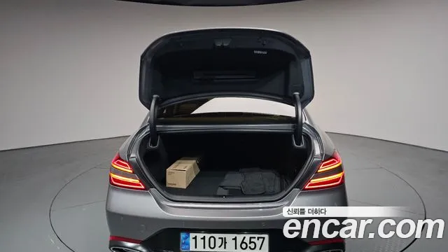 2024 Genesis The New G70 Gasoline 2.5T 2WD Sold VIN KMTG341CBRU130315 – interior seats