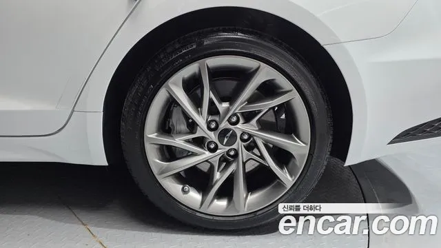 2025 Genesis The New G70 Gasoline 2.5T 2WD VIN KMTG341CBSU163416