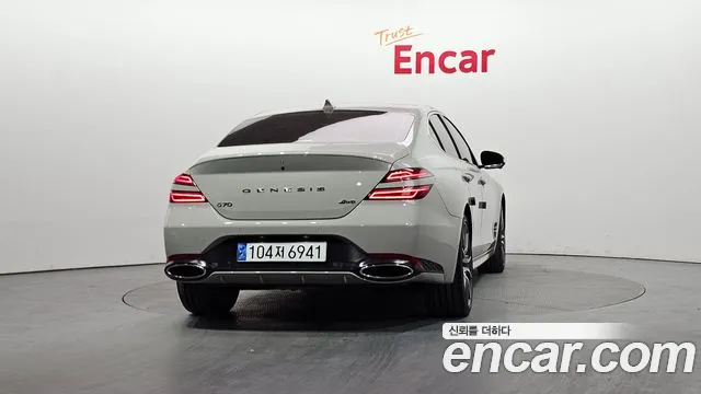 2024 Genesis The New G70 Gasoline 2.5T 4WD VIN KMTG341CDRU132293