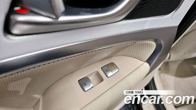 2025 Genesis The New G70 Gasoline 2.5T 4WD Sold VIN KMTG341CDSU152077 – engine bay 2025 Genesis The New G70 Gasoline 2.5T 4WD Sold VIN KMTG341CDSU152077 – engine bay