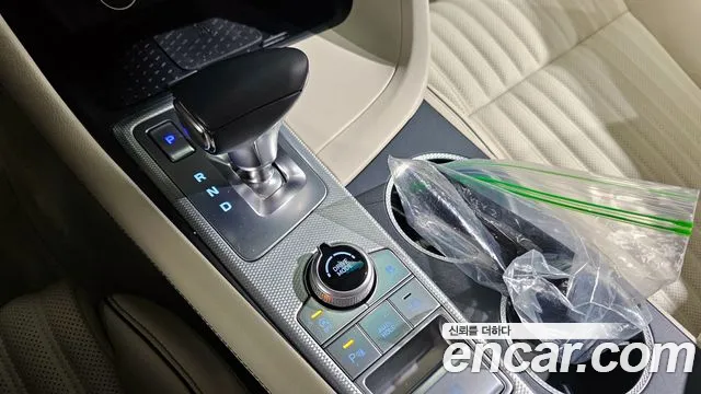 2025 Genesis The New G70 Gasoline 2.5T 4WD Sold VIN KMTG341CDSU152077 – photo 13 2025 Genesis The New G70 Gasoline 2.5T 4WD Sold VIN KMTG341CDSU152077 – photo 13
