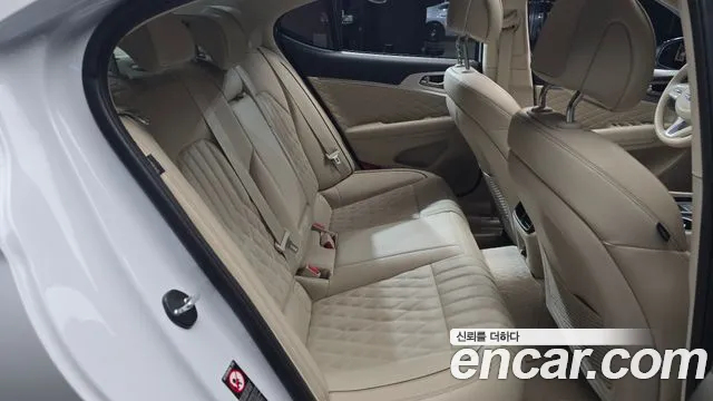 2018 Genesis G70 3.3T Sport AWD Sold VIN KMTG541EDJU023808 – photo 12 2018 Genesis G70 3.3T Sport AWD Sold VIN KMTG541EDJU023808 – photo 12