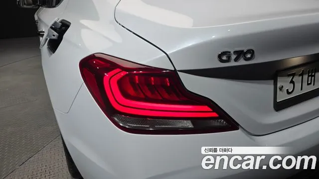 2018 Genesis G70 3.3T Sport AWD Sold VIN KMTG541EDJU023808 – photo 29 2018 Genesis G70 3.3T Sport AWD Sold VIN KMTG541EDJU023808 – photo 29