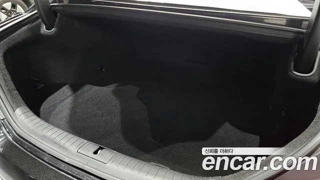 2019 Genesis G70 3.3T Sport AWD Sold VIN KMTG541EDKU036174 – photo 13