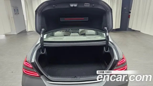 2024 Genesis The New G70 Gasoline 3.3T 4WD Sold VIN KMTG541EDRU130051 – front exterior 2024 Genesis The New G70 Gasoline 3.3T 4WD Sold VIN KMTG541EDRU130051 – front exterior
