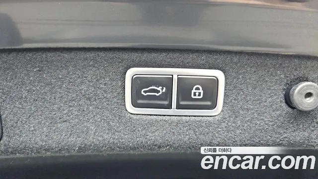 2024 Genesis The New G70 Gasoline 3.3T 4WD Sold VIN KMTG541EDRU130051 – photo 27 2024 Genesis The New G70 Gasoline 3.3T 4WD Sold VIN KMTG541EDRU130051 – photo 27