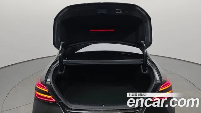 2024 Genesis The New G70 Gasoline 3.3T 4WD Sold VIN KMTG641EDRU145857 – interior seats
