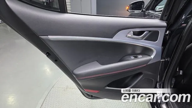 2020 Genesis G70 3.3T Sport Sold VIN KMTG741EBLU069042 – photo 17