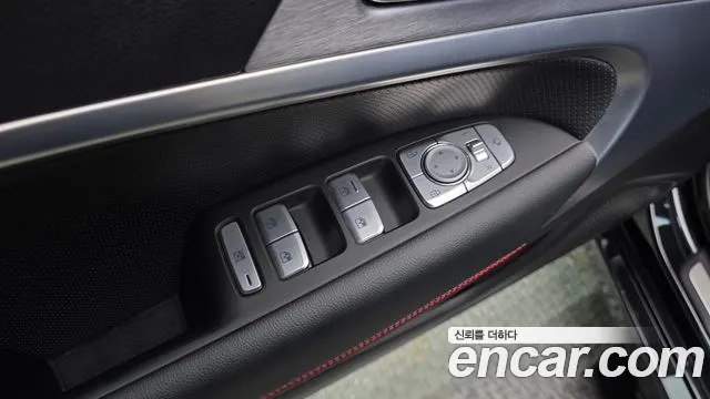 2020 Genesis G70 3.3T Sport Sold VIN KMTG741EBLU069042 – photo 32