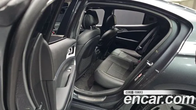 2019 Genesis G70 3.3T Sport AWD Sold VIN KMTG741EDKU033943 – photo 16