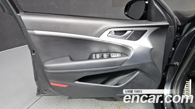 2019 Genesis G70 3.3T Sport AWD Sold VIN KMTG741EDKU033943 – photo 21