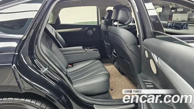 2022 Genesis Electrified G80 (RG3) e-AWD Sold VIN KMTGE411PNU002332 – photo 16
