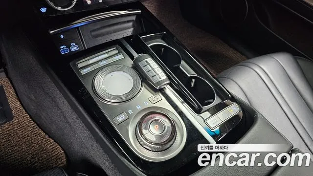 2022 Genesis Electrified G80 (RG3) e-AWD Sold VIN KMTGE411PNU002332 – photo 18