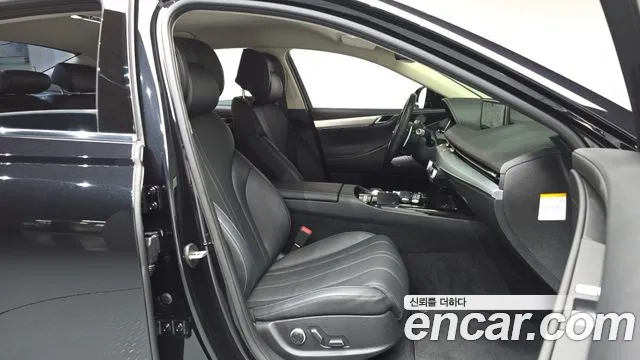 2022 Genesis Electrified G80 (RG3) e-AWD Sold VIN KMTGE411PNU002335 – interior seats 2022 Genesis Electrified G80 (RG3) e-AWD Sold VIN KMTGE411PNU002335 – interior seats