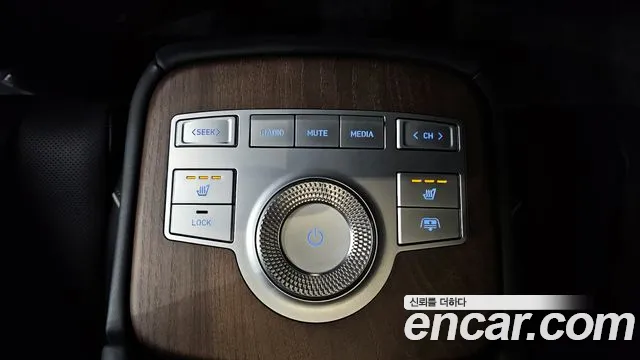 2022 Genesis Electrified G80 (RG3) e-AWD Sold VIN KMTGE411PNU004817 – photo 13