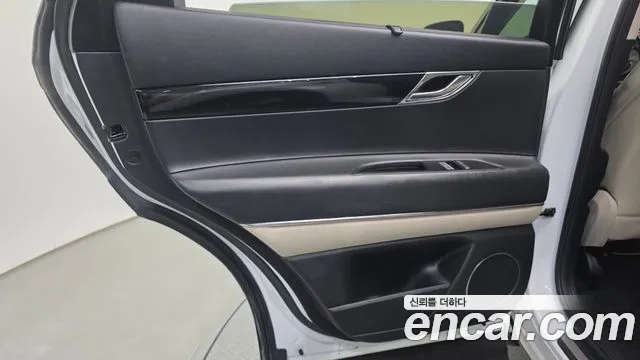2020 Genesis GV80 2.5T Gasoline 2WD Sold VIN KMTHA81BBLU016070 – interior seats 2020 Genesis GV80 2.5T Gasoline 2WD Sold VIN KMTHA81BBLU016070 – interior seats