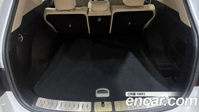 2020 Genesis GV80 2.5T Gasoline 2WD Sold VIN KMTHA81BBLU016070 – exterior detail 2020 Genesis GV80 2.5T Gasoline 2WD Sold VIN KMTHA81BBLU016070 – exterior detail
