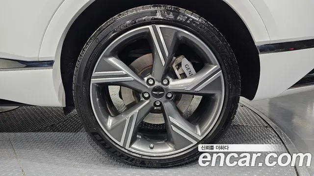 2024 Genesis GV80 2.5T Gasoline 2WD Sold VIN KMTHA81BBRU200050 – exterior detail