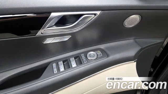 2020 Genesis GV80 2.5T Gasoline AWD Sold VIN KMTHA81BDLU007738 – trunk area