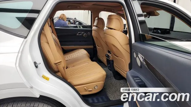 2020 Genesis GV80 2.5T Gasoline AWD Sold VIN KMTHA81BDLU015035 – trunk area