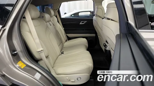 2021 Genesis GV80 2.5T Gasoline AWD Sold VIN KMTHA81BDMU050947 – interior seats 2021 Genesis GV80 2.5T Gasoline AWD Sold VIN KMTHA81BDMU050947 – interior seats