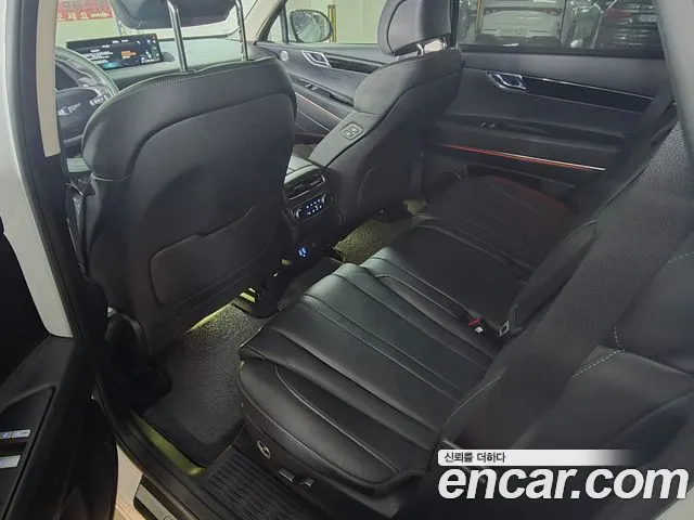 2022 Genesis GV80 2.5T Gasoline AWD Sold VIN KMTHA81BDNU088923 – trunk area 2022 Genesis GV80 2.5T Gasoline AWD Sold VIN KMTHA81BDNU088923 – trunk area