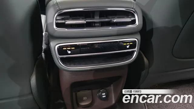 2022 Genesis GV80 2.5T Gasoline AWD Sold VIN KMTHA81BDNU112889 – exterior detail 2022 Genesis GV80 2.5T Gasoline AWD Sold VIN KMTHA81BDNU112889 – exterior detail