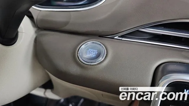 2022 Genesis GV80 2.5T Gasoline AWD Sold VIN KMTHA81BDNU116615 – dashboard