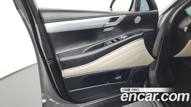 2023 Genesis GV80 2.5T Gasoline AWD Sold VIN KMTHA81BDPU161223 – exterior detail