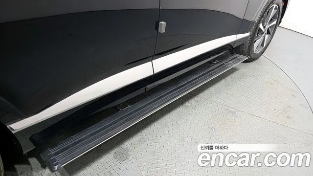 2024 Genesis GV80 2.5T Gasoline AWD Sold VIN KMTHA81BDRU207013 – exterior detail