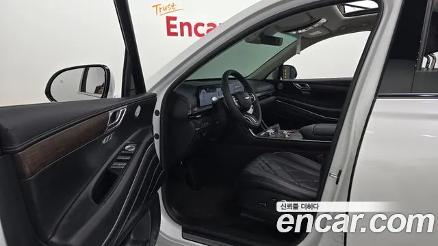 2024 Genesis GV80 2.5T Gasoline AWD Sold VIN KMTHA81BDRU208664 – trunk area