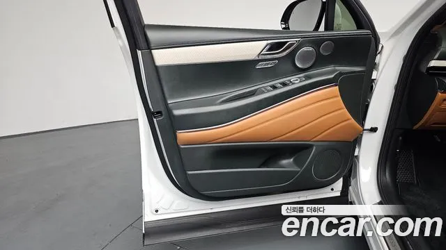 2024 Genesis GV80 2.5T Gasoline AWD Sold VIN KMTHA81BDRU209230 – trunk area