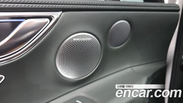 2024 Genesis GV80 2.5T Gasoline AWD Sold VIN KMTHA81BDRU211640 – rear exterior