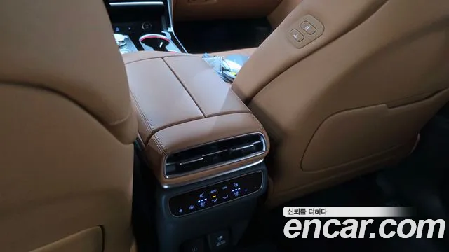 2024 Genesis GV80 2.5T Gasoline AWD Sold VIN KMTHA81BDRU216355 – interior seats 2024 Genesis GV80 2.5T Gasoline AWD Sold VIN KMTHA81BDRU216355 – interior seats