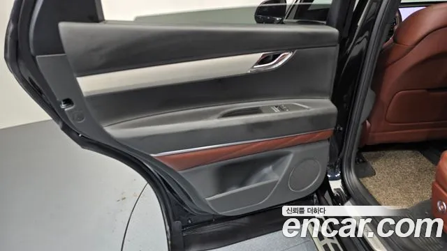 2024 Genesis GV80 2.5T Gasoline AWD Sold VIN KMTHA81BDRU241695 – trunk area