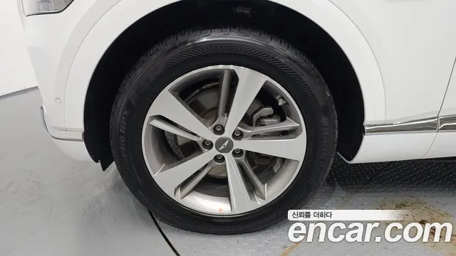 2020 Genesis GV80 3.0 Diesel AWD Sold VIN KMTHB81DDLU011562 – undercarriage