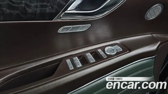 2020 Genesis GV80 3.0 Diesel AWD Sold VIN KMTHB81DDLU038720 – trunk area