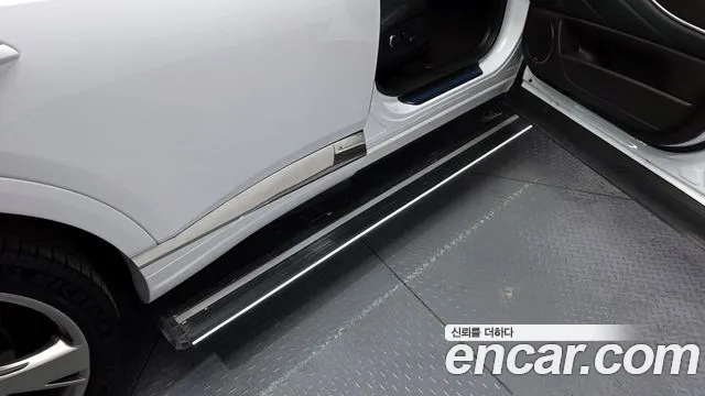 2021 Genesis GV80 3.5T Gasoline AWD Sold VIN KMTHC81CDMU077091 – exterior detail 2021 Genesis GV80 3.5T Gasoline AWD Sold VIN KMTHC81CDMU077091 – exterior detail