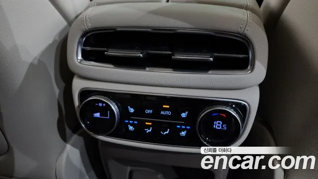 2022 Genesis GV80 3.5T Gasoline AWD Sold VIN KMTHC81CDNU097051 – dashboard