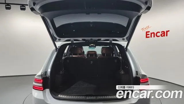 2024 Genesis GV80 3.5T Gasoline AWD Sold VIN KMTHC81CDRU224323 – trunk area